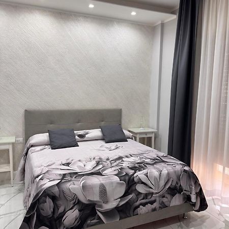 نابولي Lady Mary'S Luxury Suites المظهر الخارجي الصورة